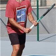 Profesor titulado de tenis para todas las edades y niveles